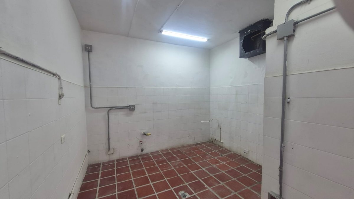 Local - Foto 4
