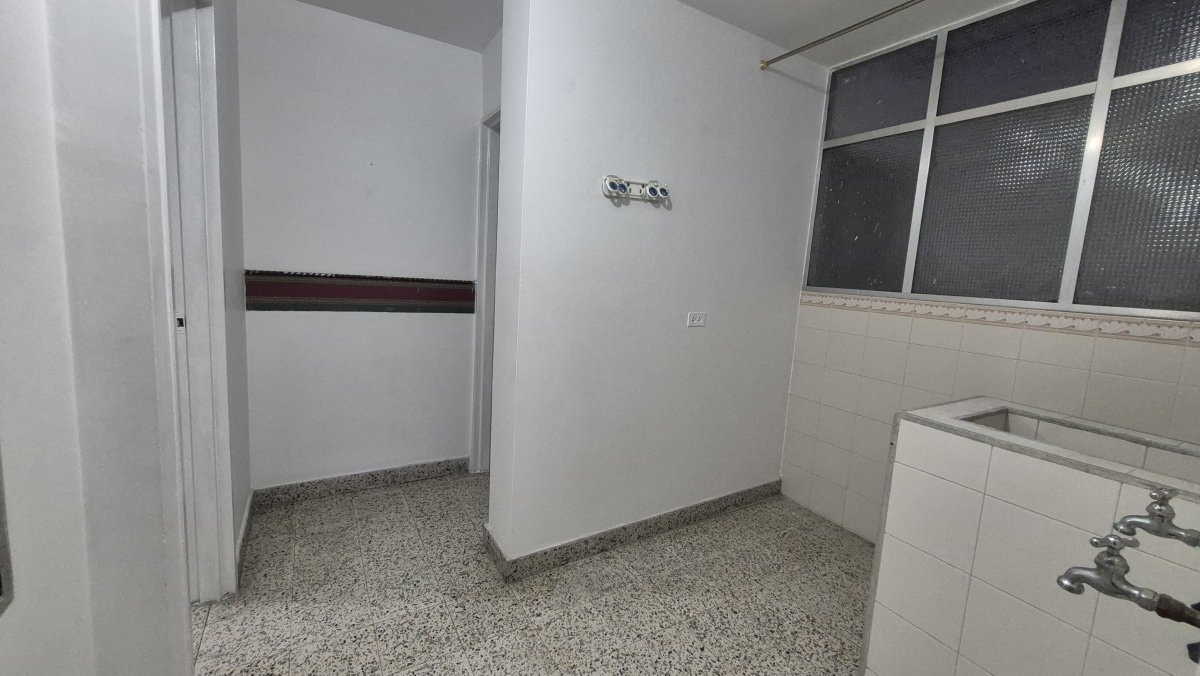Local - Foto 4