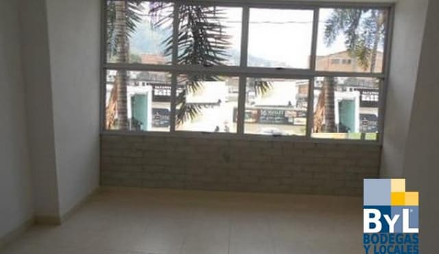 Bodega en Parque