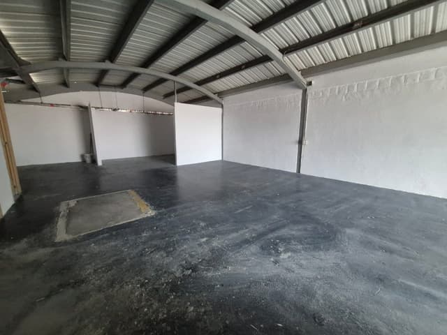 Bodega en Cristo Rey