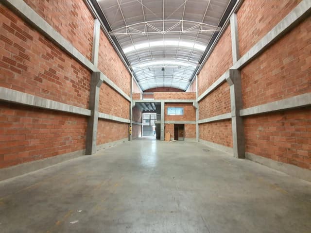Bodega en Los Naranjos