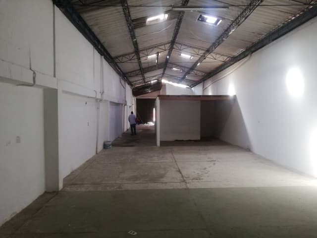 Bodega en Cristo Rey