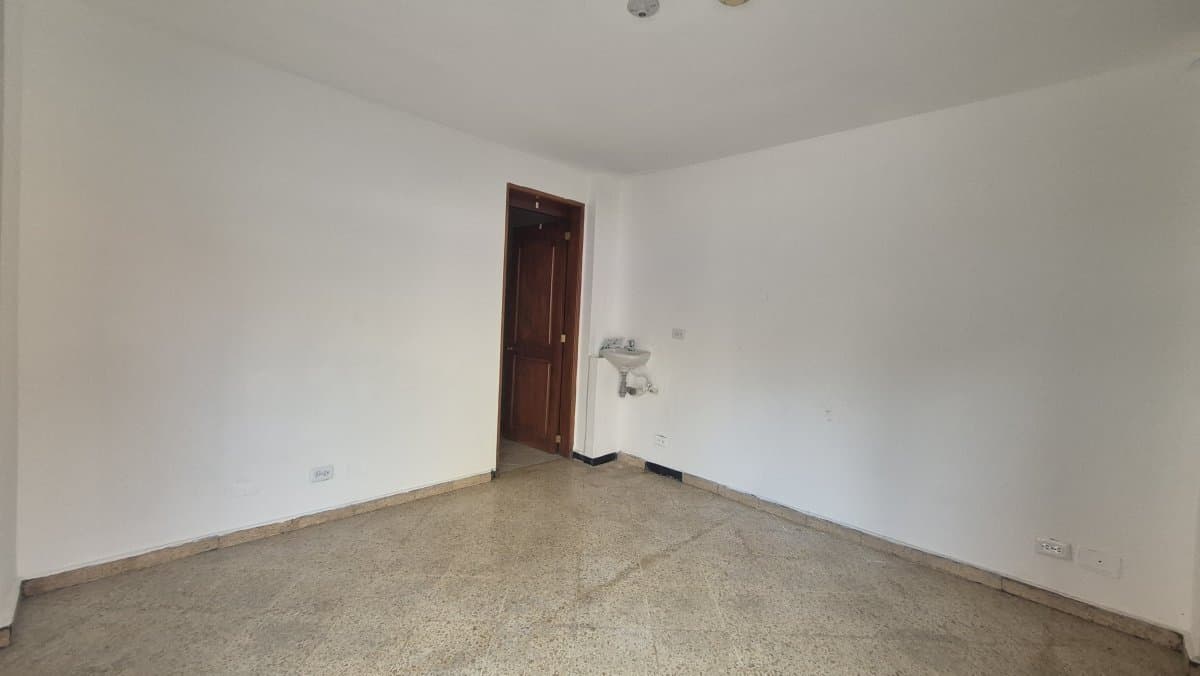 Local - Foto 4