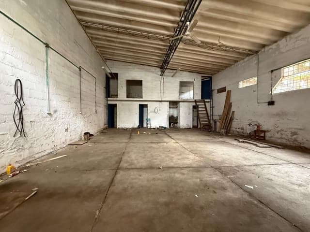 Bodega en Prado Centro