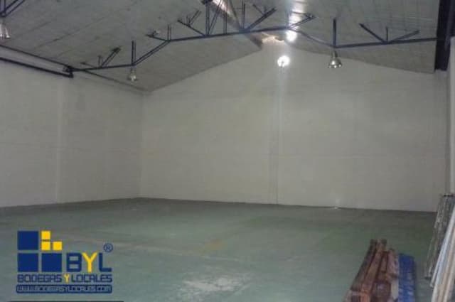Bodega en Aguacatala