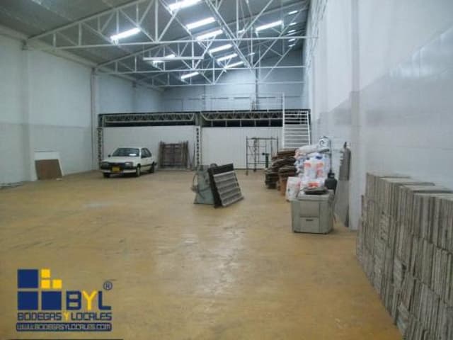 Bodega en B. Colombia